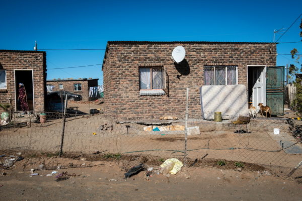 DE AAR, EMTHANJENI - 28 August 2021 - Matchbox housing in township VuurtjieslandPhoto: Bram Lammers